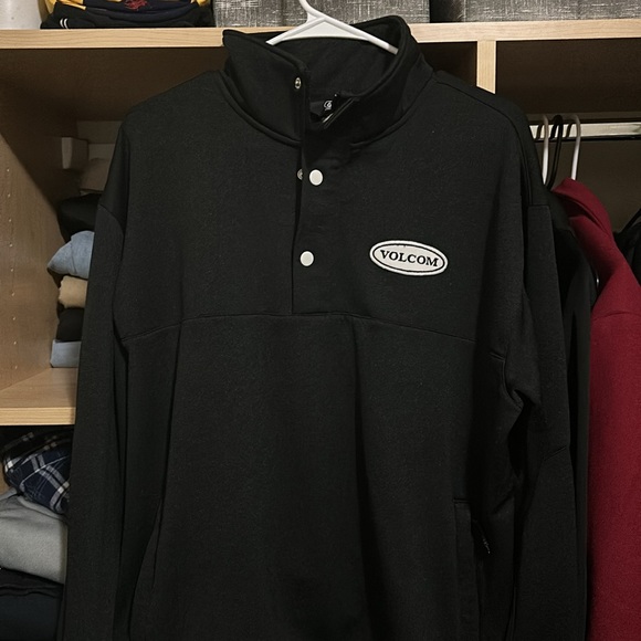 Men’s Black Volcom Pullover (Medium) - Picture 4 of 4